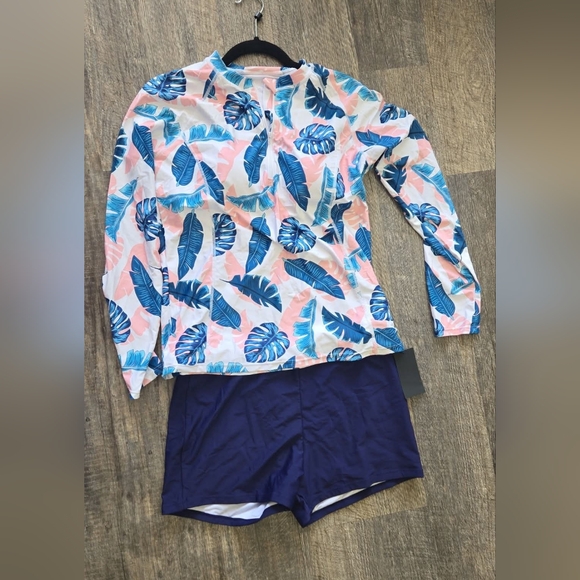 Amazon Other - Amazon Blue and Pink Rashguards Swim Set